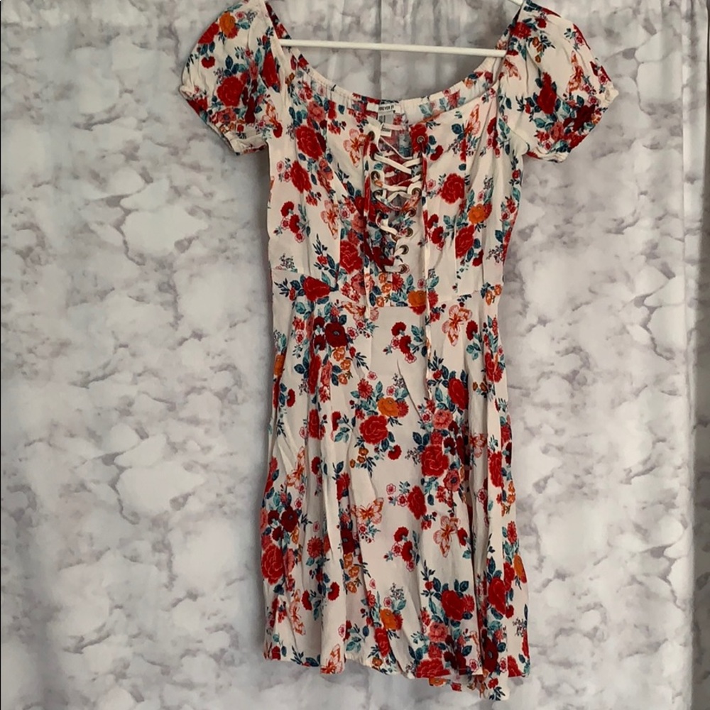 Forever 21 Off the Shoulder Flower Dress